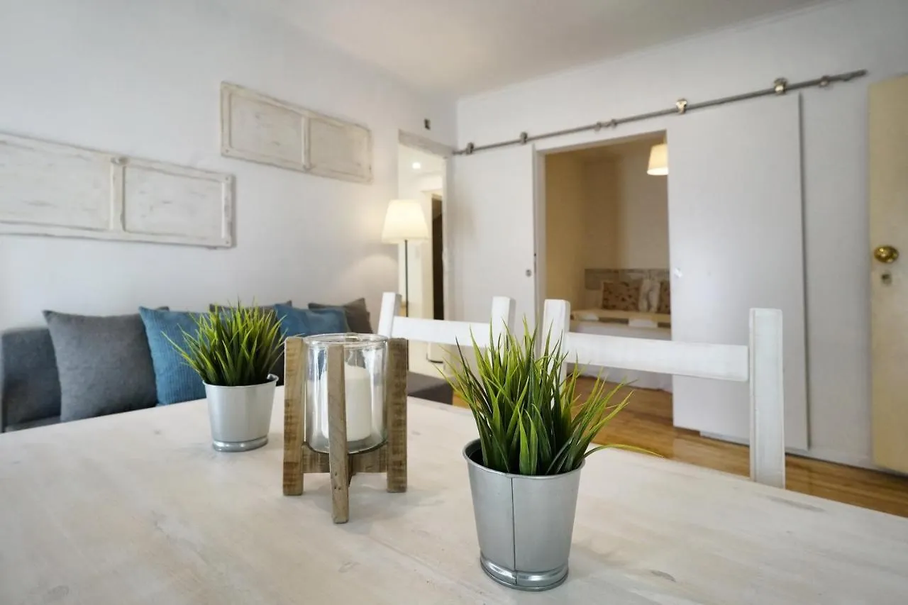 Alfama Historical Apartment 3 Bedroom Duplex Lisboa 0*,  Portugal